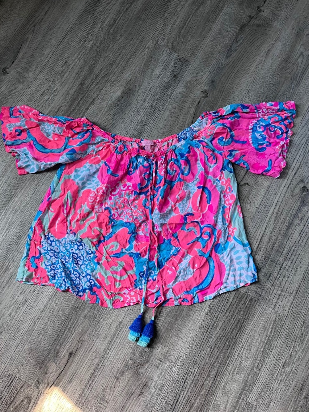 Lilly Pulitzer Sain Off The Shoulder Top Womens large Blue Pink Floral crop
